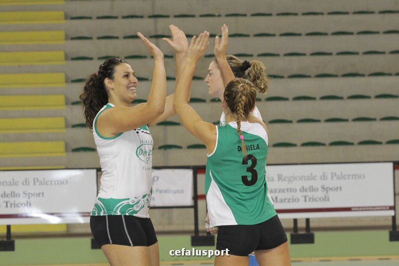 111030 volley 087_tn.jpg